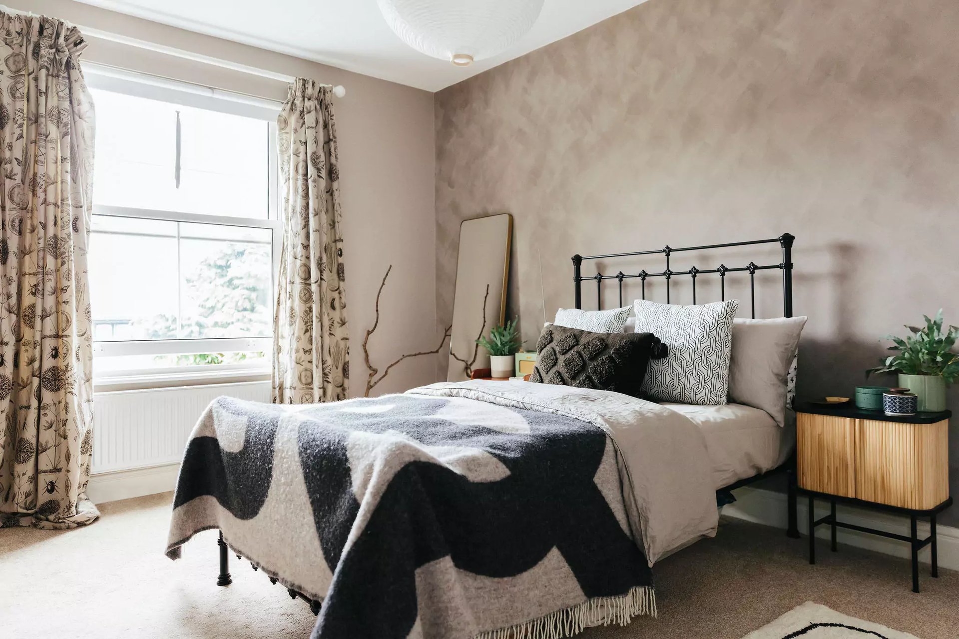 monochrome minimalist bedroom design