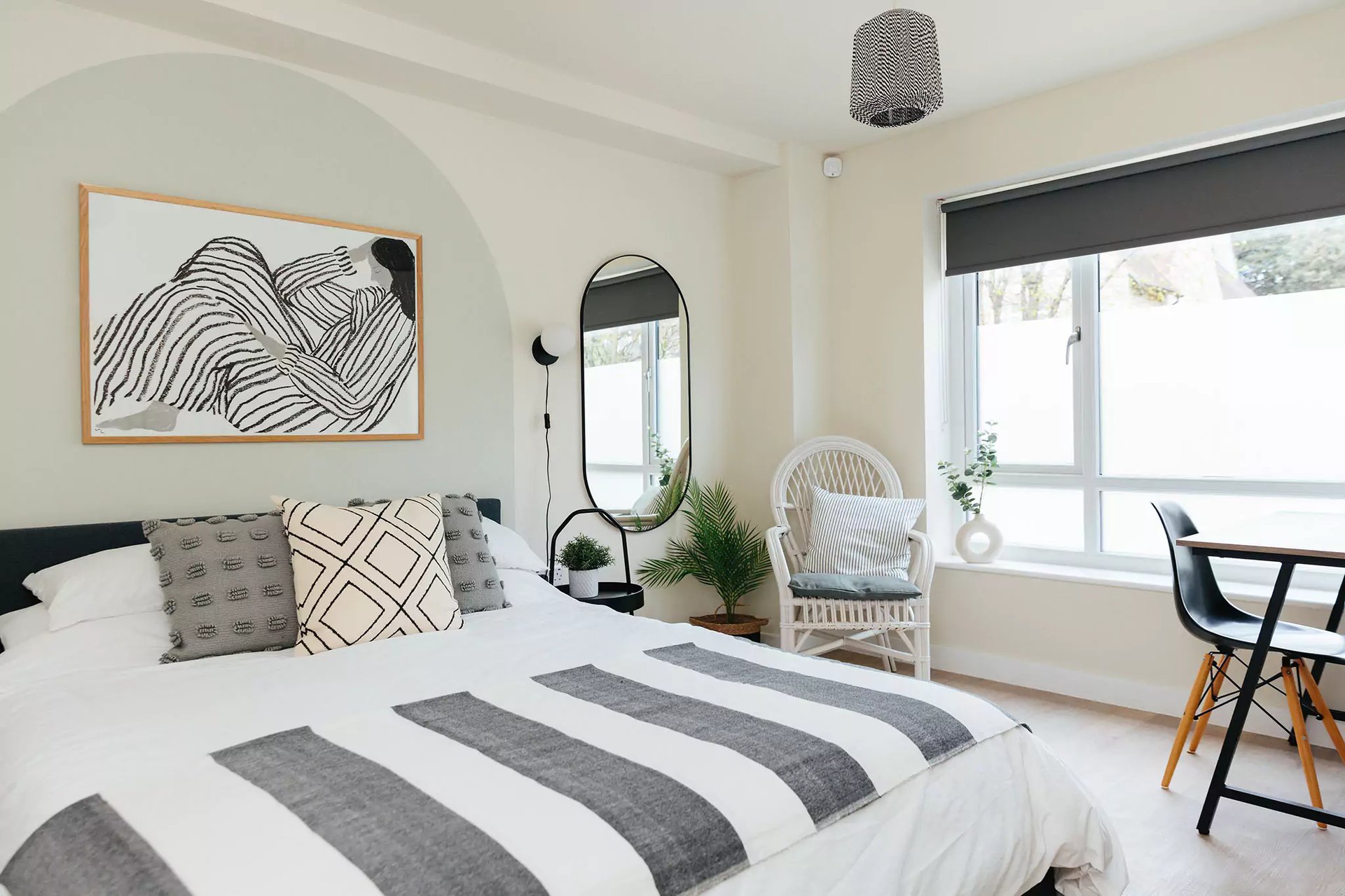 Neutral bedroom with grey and white stripes