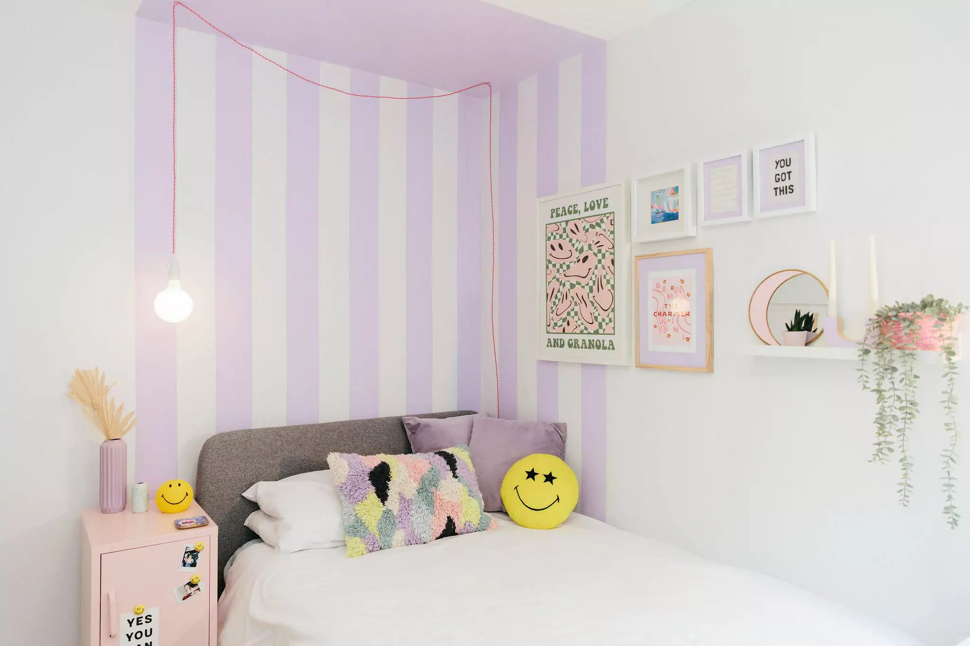 Childrens purple themed bedroom 