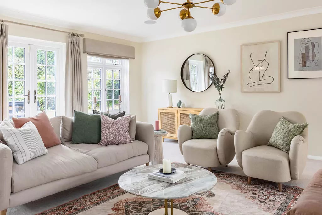 Living room furniture arrangement | Lounge decorating ideas