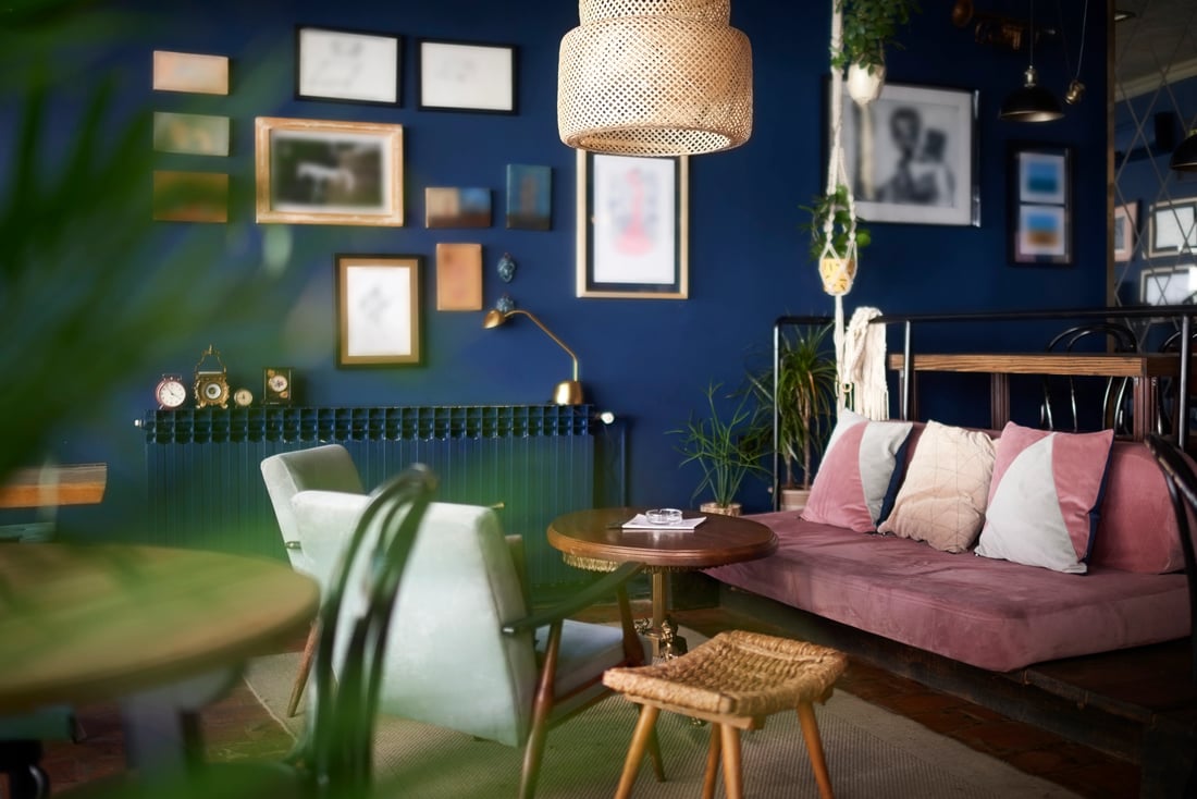 a blue and pink living room colour scheme