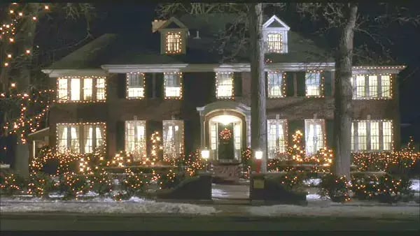 Christmas decor inspired by the home alone house