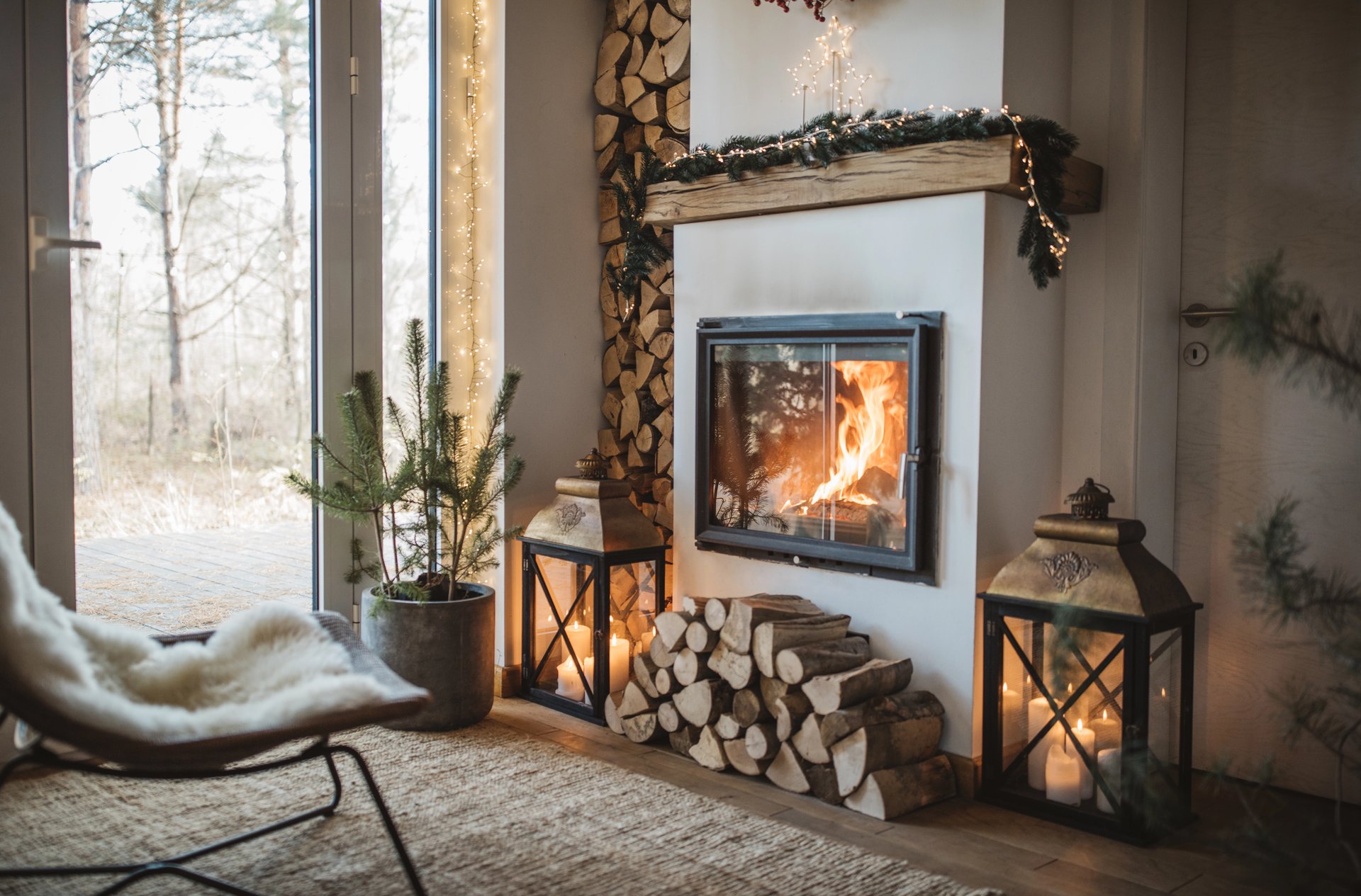 Neutral Christmas fireplace with garland