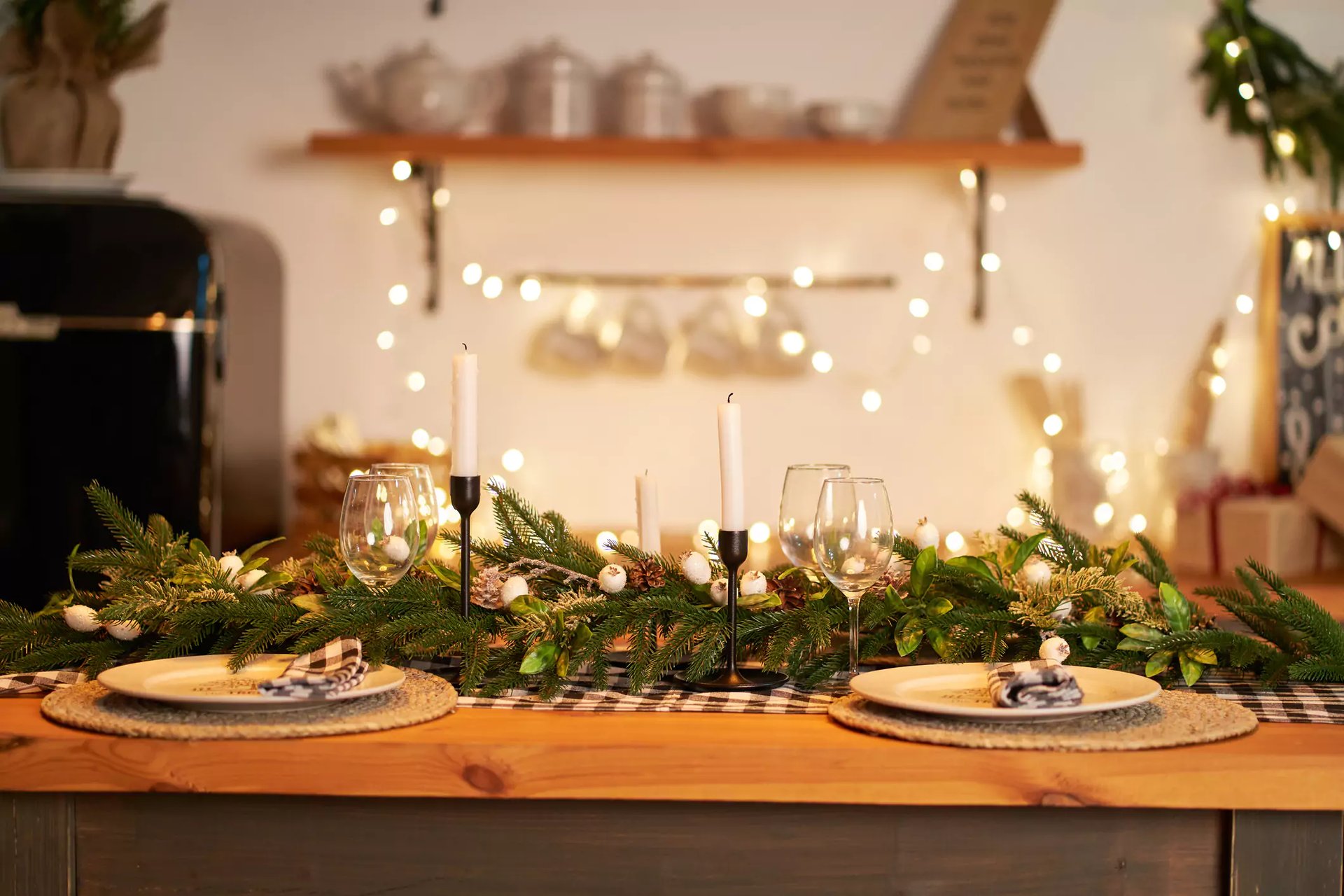 Christmas table scapes with fairylights and garland